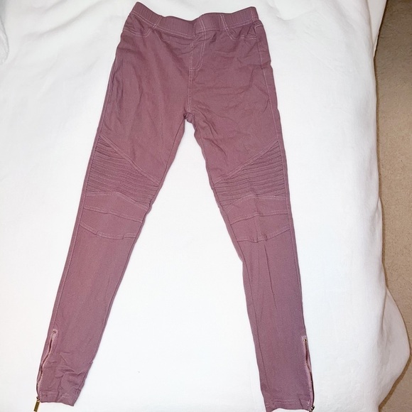 Mauve Moto Jeggings with Gold Zippers - Picture 3 of 8